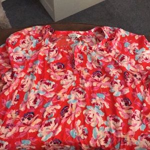 Pioneer women shirt never worn.